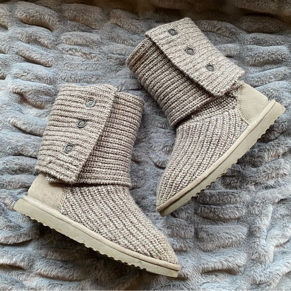 Ugg Classic Cardy Knit Sweater Boots Grey - Picture 7 of 14